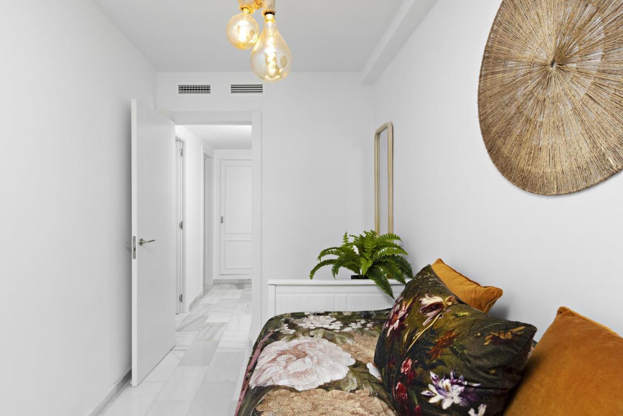 Two Bedroom Apartment In Puerto Banus With Terrace Μαρμπέλλα Εξωτερικό φωτογραφία